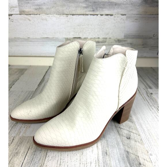 MIA Womens 10 Erik Cream Embossed Snakeskin Faux Leather Heeled Ankle Boots NEW - Picture 1 of 8
